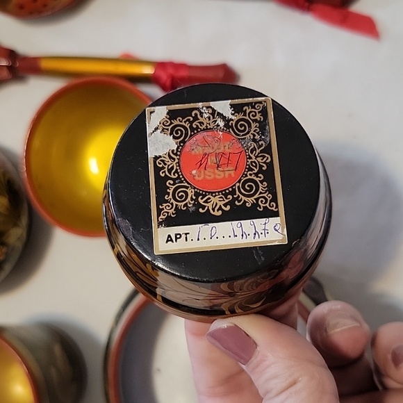 1970s Collection of Khokhloma Hand-Painted Wood Lacquerware 18 Pcs. - Picture 7 of 16